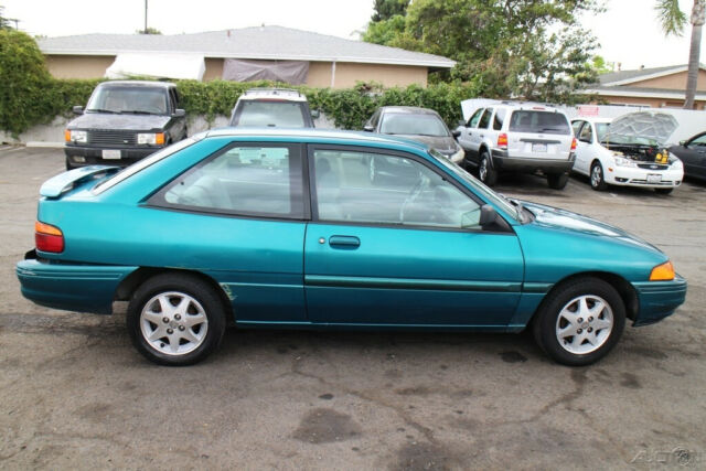 1994 ford escort lx automatic 4 cylinders no reserve