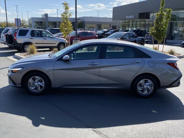 2024 hyundai elantra se