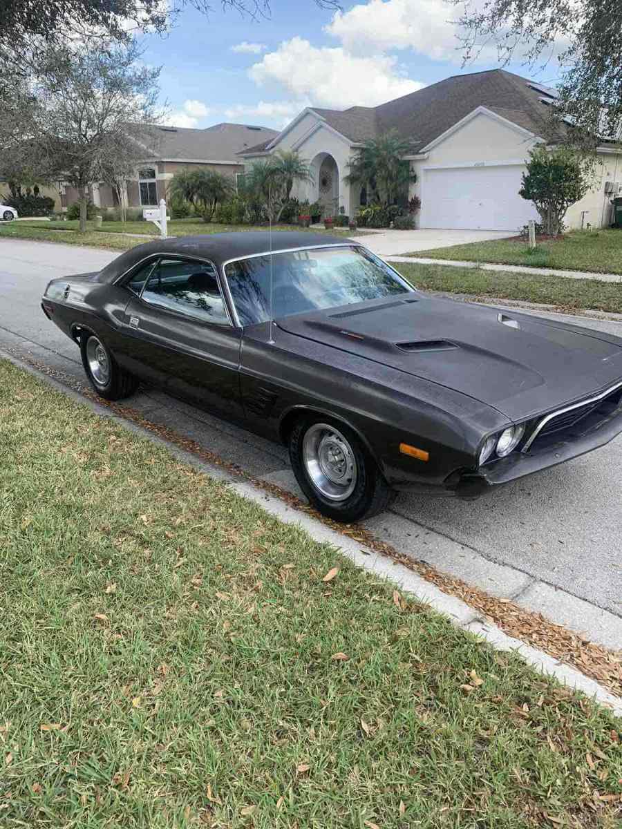 1974 dodge challenger black rwd automatic rallye