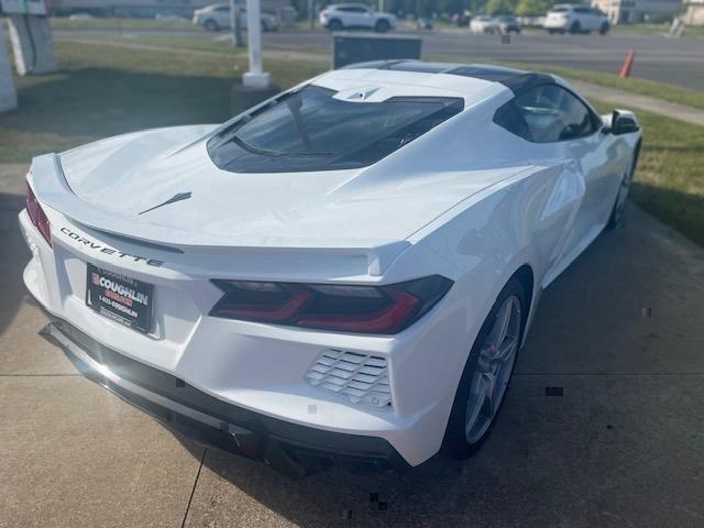 2024 chevrolet corvette stingray w/2lt