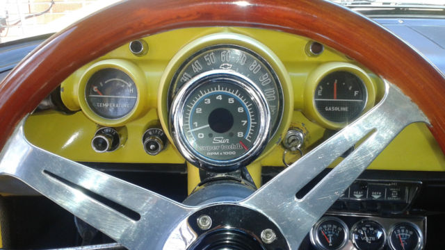 1957 cherolet 150, 2 door sedan
