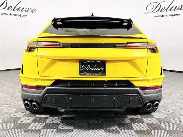 2023 lamborghini urus performante