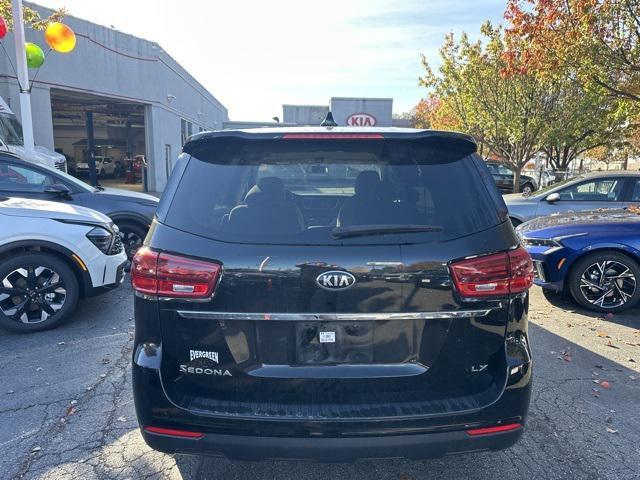 2019 kia sedona lx