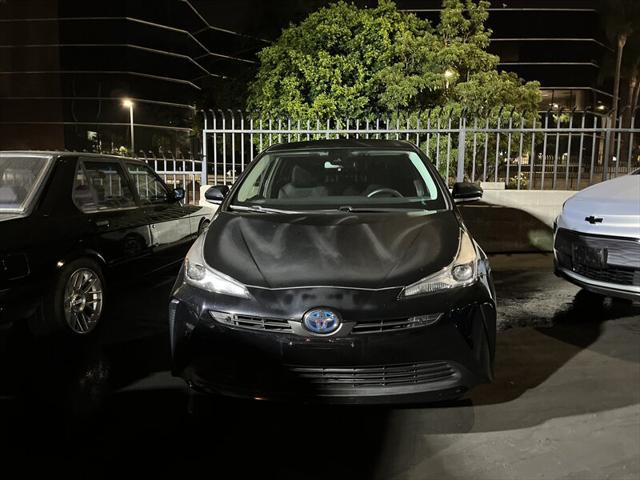 2021 toyota prius le