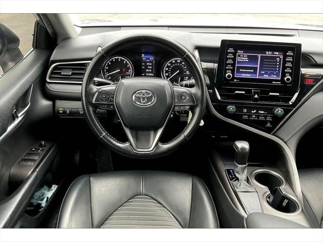 2021 toyota camry se