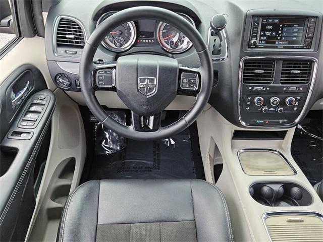 2019 dodge grand caravan sxt