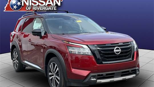 2024 Nissan Pathfinder platinum