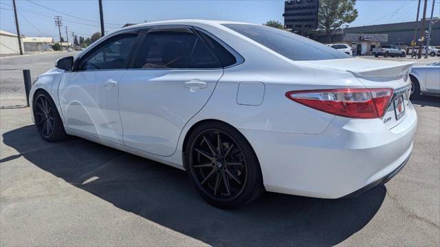 2015 toyota camry se