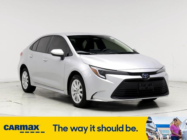 2023 toyota corolla hybrid le