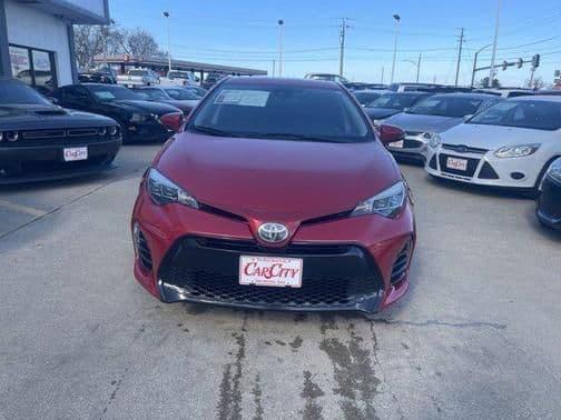 2017 toyota corolla se in des moines, iowa