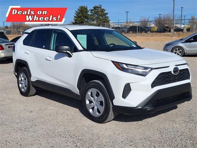 2024 toyota rav4 le