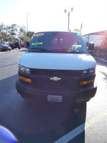 2020 chevrolet express 2500 rwd 2500 regular wheelbase wt