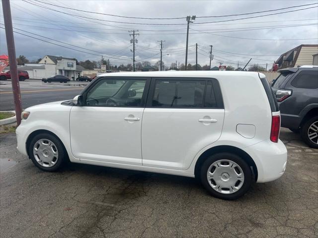 2009 scion xb base
