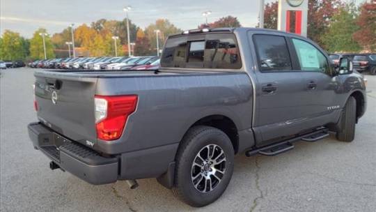 2024 Nissan Titan sv