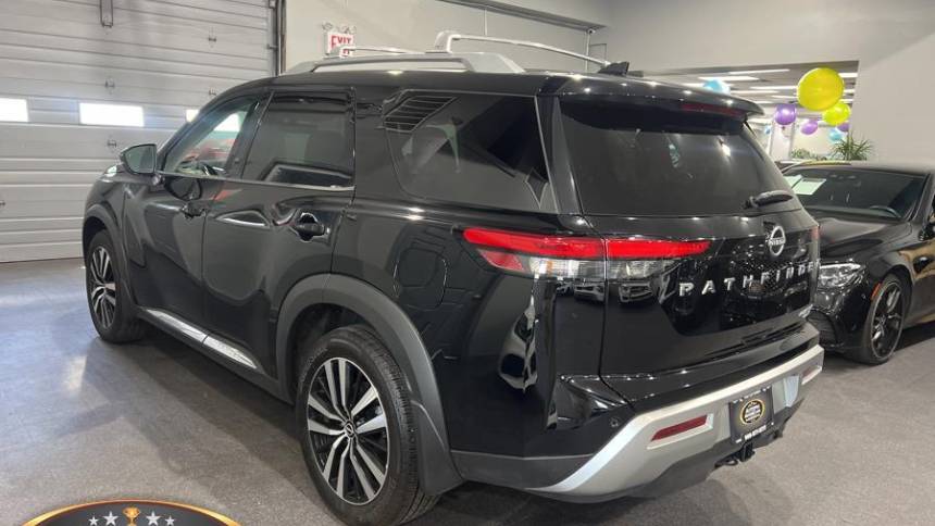 2024 nissan pathfinder platinum