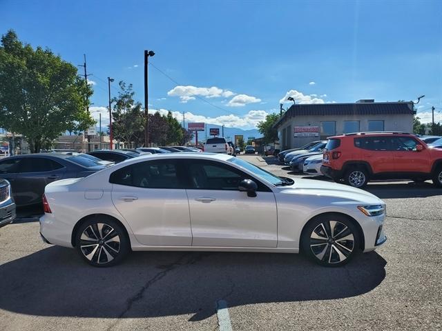 2022 volvo s60 momentum