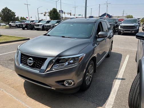 2016 nissan pathfinder in co bluffs, iowa