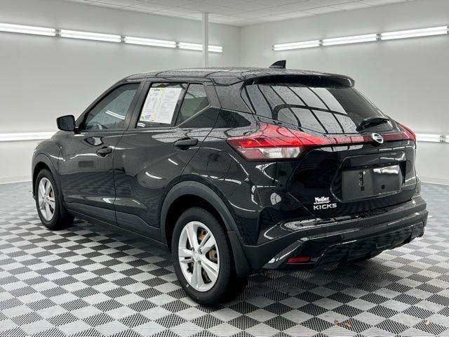 2021 nissan kicks s