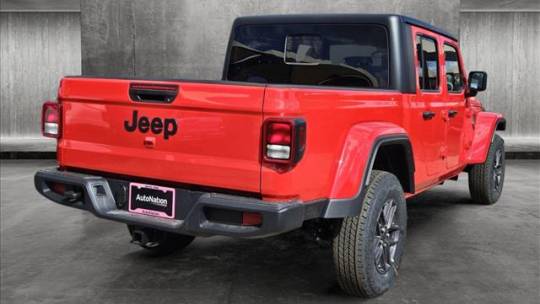 2024 Jeep Gladiator