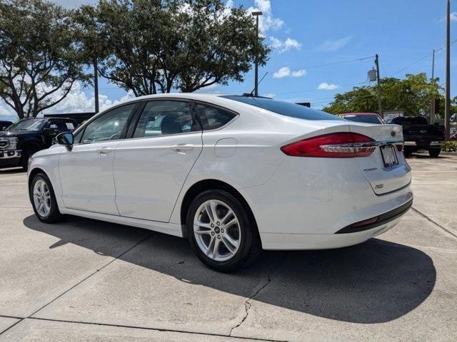 2018 ford fusion se