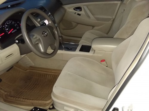 2009 toyota camry le in illinois by owner