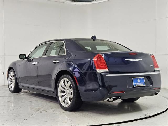 2017 chrysler 300c base
