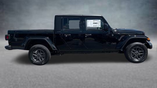 2024 Jeep Gladiator