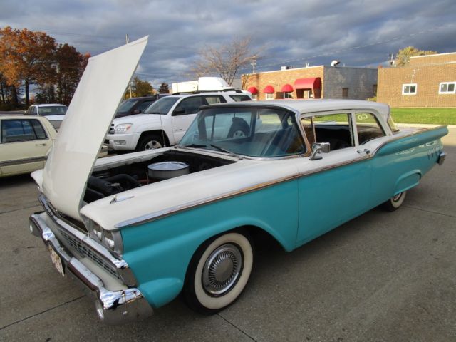 1959 ford fairlane 500 coupe v8 - three on the tree - clean - runs well