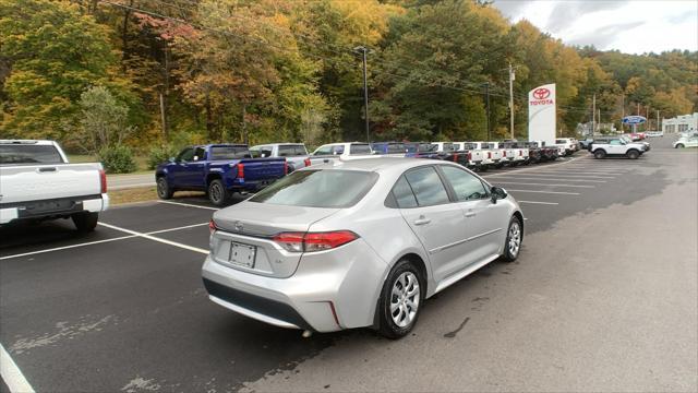 2022 toyota corolla le
