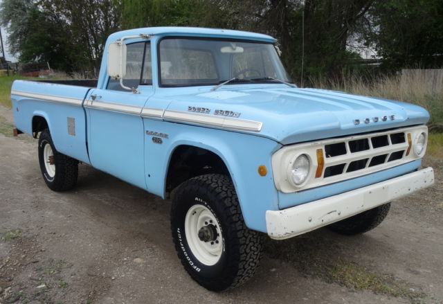 1968 dodge powerwagon 4x4, very original. must see
