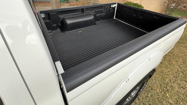 2004 nissan frontier xe crew cab