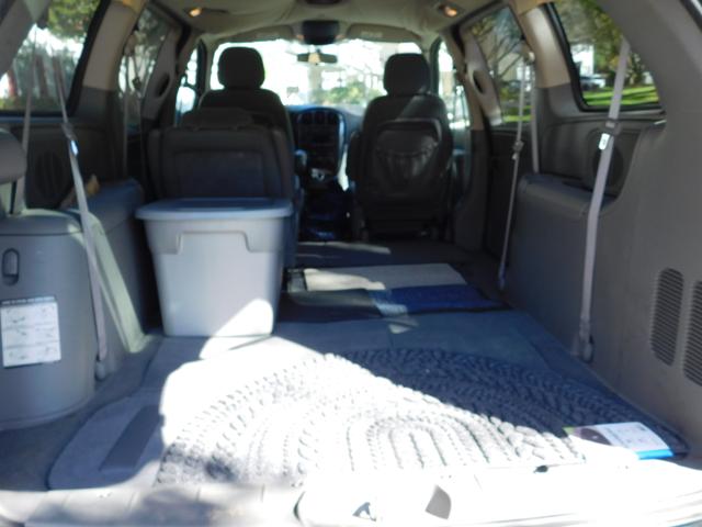 2005 dodge grand caravan sxt