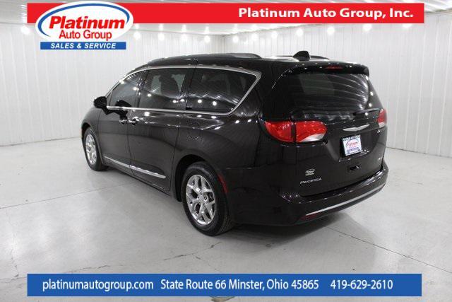2017 chrysler pacifica limited