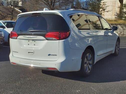 2019 chrysler pacifica hybrid in manhattan, new york