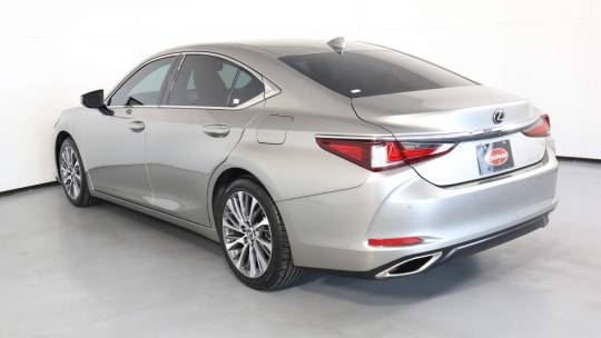 2020 Lexus ES