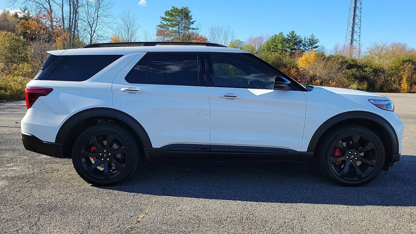 2021 ford explorer st