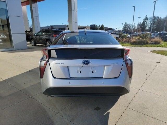 2018 toyota prius two