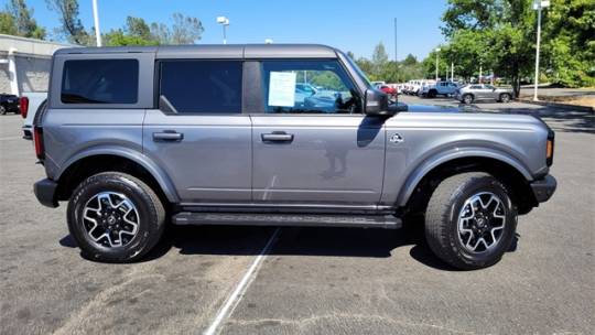 2021 ford bronco base