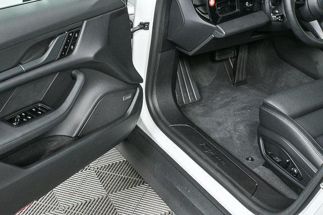2021 porsche taycan rwd