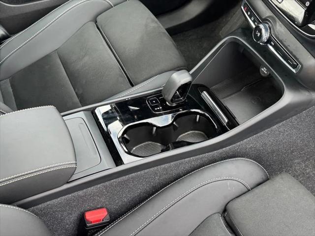2023 volvo xc40 recharge pure electric twin plus