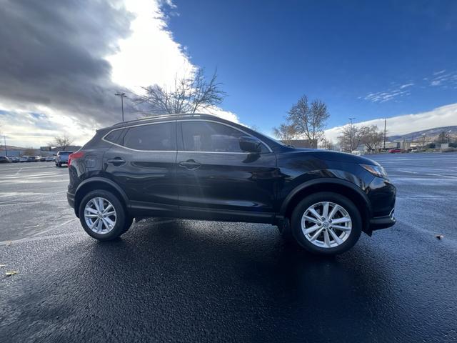 2018 nissan rogue sport sv