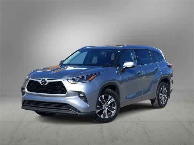 2021 toyota highlander xle
