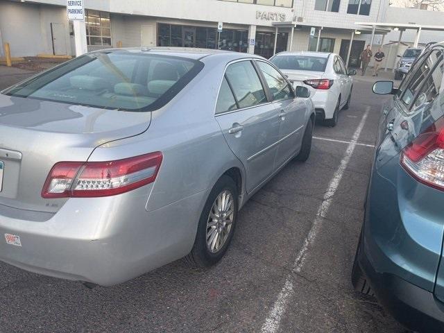 2010 toyota camry le