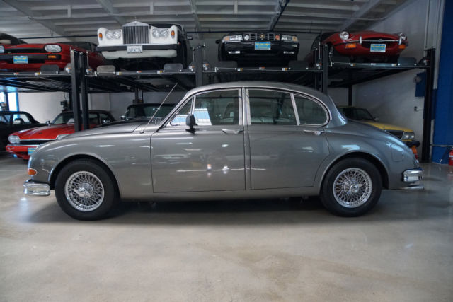 56,900 miles 3.8l 6 cyl manualsedan