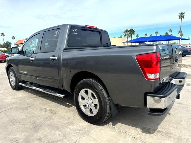 2011 nissan titan sv