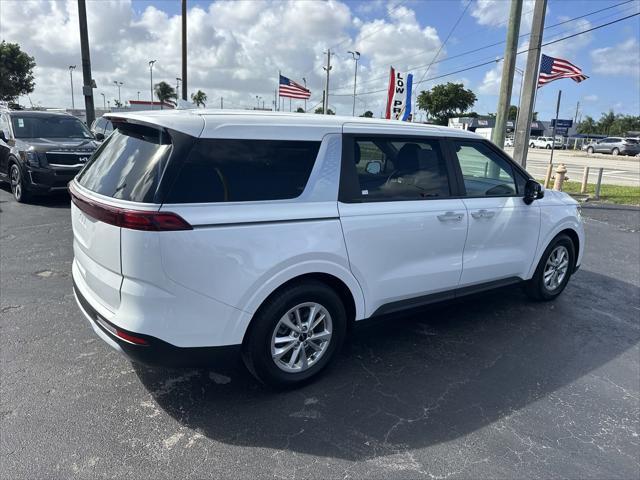 2022 kia carnival lxs