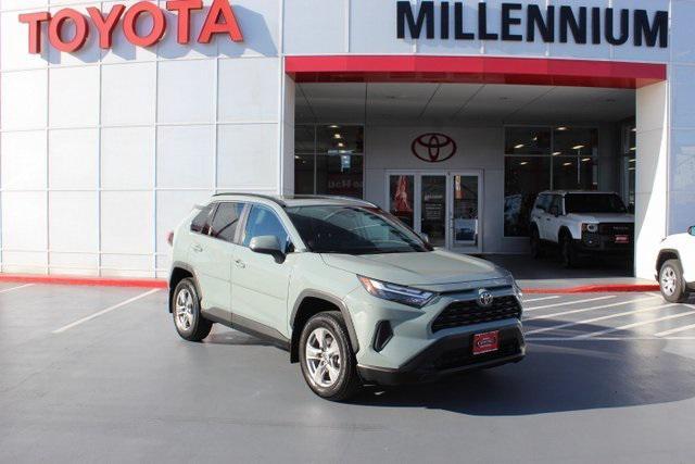 2022 toyota rav4 xle