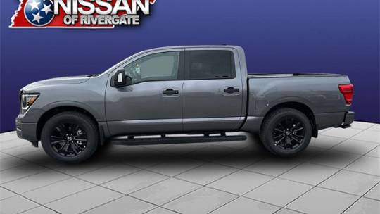 2024 Nissan Titan sv