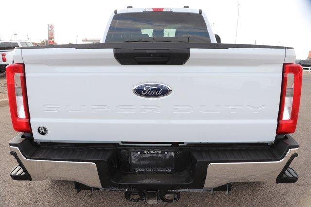 2023 ford f-350 xlt