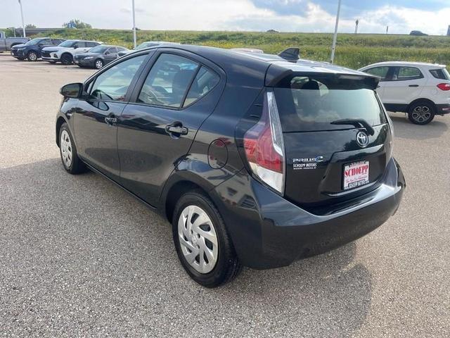 2016 toyota prius c two
